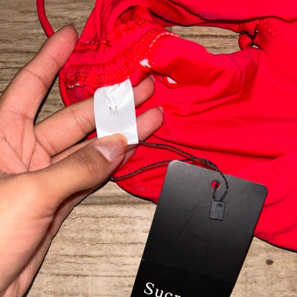 Sucrefas Women’s Red Ruched Bandeau Bikini Top Size Medium - Picture 2 of 4